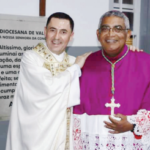 Com Matriz lotada, comunidade católica celebrou os 25 anos de vida sacerdotal de Padre José Antônio da Silva