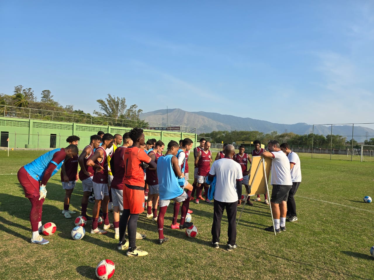 Univassouras Artsul joga na Bariri por vitória para se aproximar do G-4