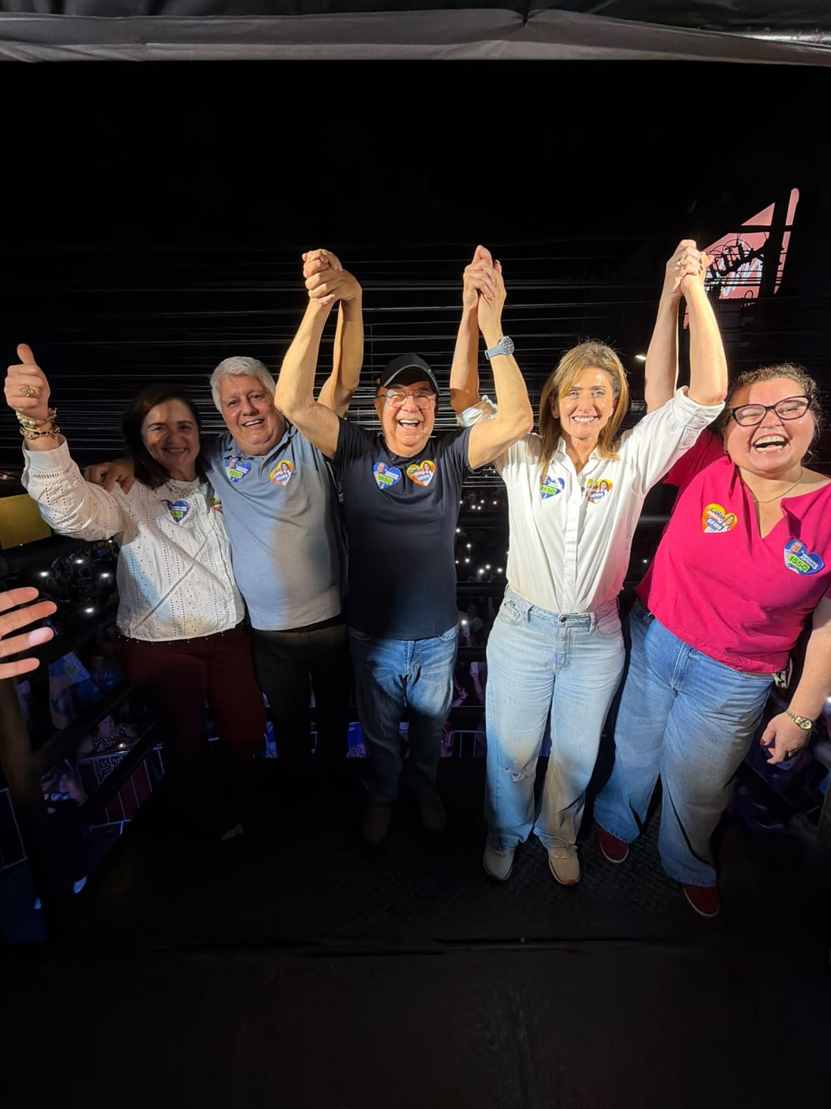 Com grande apoio popular, Fernando e Célia Jordão dão início à campanha em Angra dos Reis