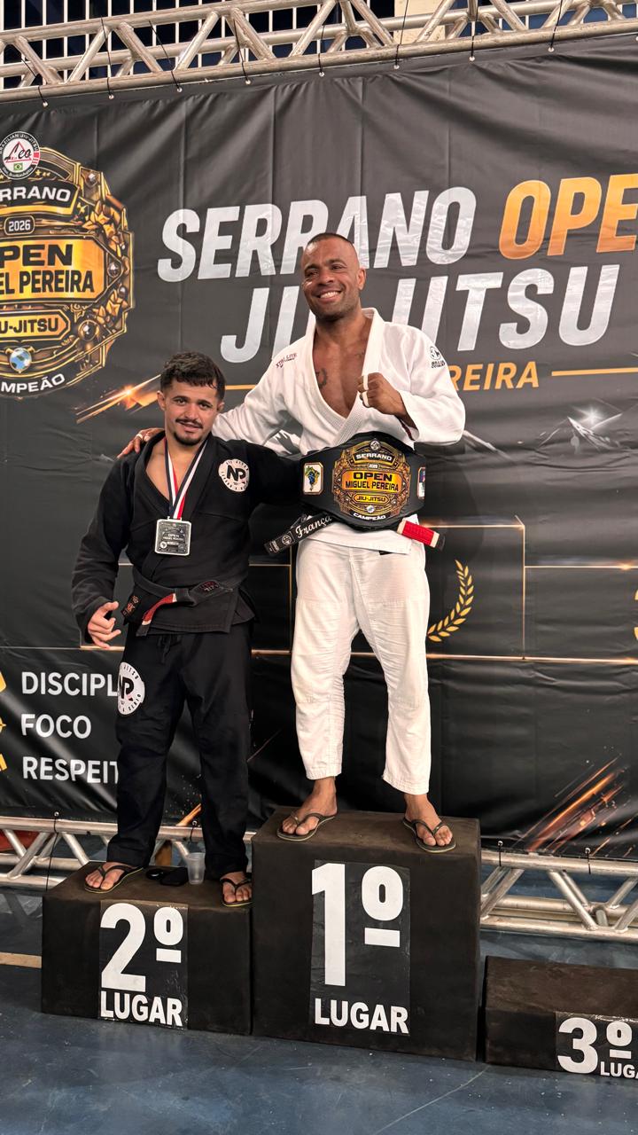 Vinicius França conquista título no Serrano Open de Miguel Pereira